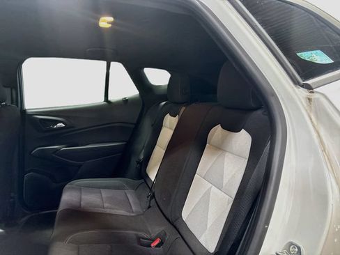 Used 2024 Chevrolet Trax RS w/ Driver Confidence Package FWD image 18