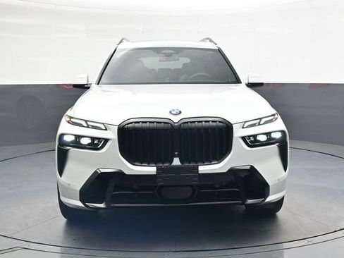 Used 2025 BMW X7 xDrive40i w/ M Sport Package AWD/4WD image 10