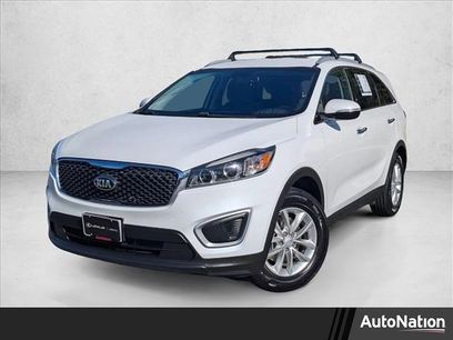 Used 2017 Kia Sorento LX w/ LX Convenience Package