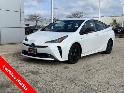 Used 2021 Toyota Prius FWD image 7