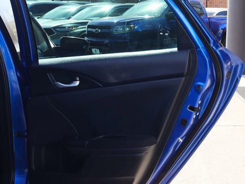 Used 2019 Honda Civic EX image 26