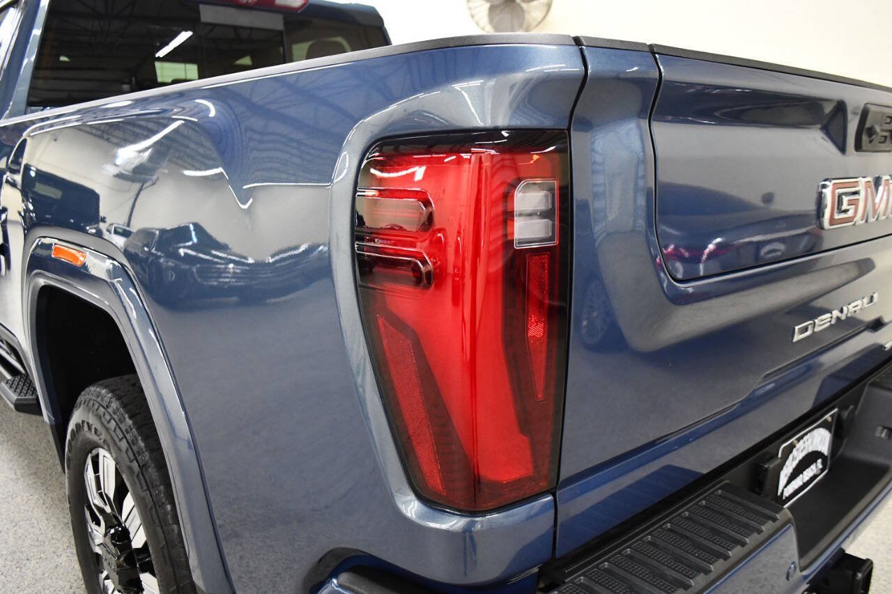Used 2025 GMC Sierra 2500 Denali w/ Denali Reserve Package AWD/4WD image 43