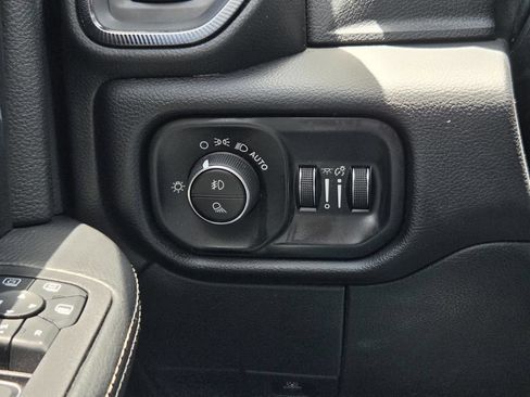 Used 2025 RAM 2500 Rebel w/ Rebel Level 1 Equipment Group AWD/4WD image 17