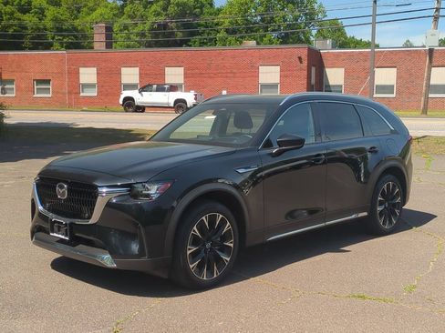 Certified 2025 MAZDA CX-90 Plug-In Hybrid w/ Premium Plus AWD/4WD image 8