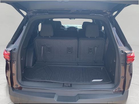 Certified 2023 Chevrolet Traverse LT w/ LPO, Floor Liner Package AWD/4WD image 28