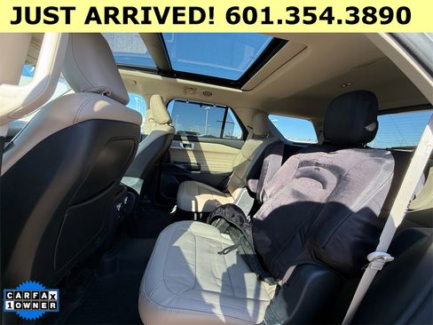 Used 2020 Ford Explorer Limited w/ Class III Trailer Tow Package image 10