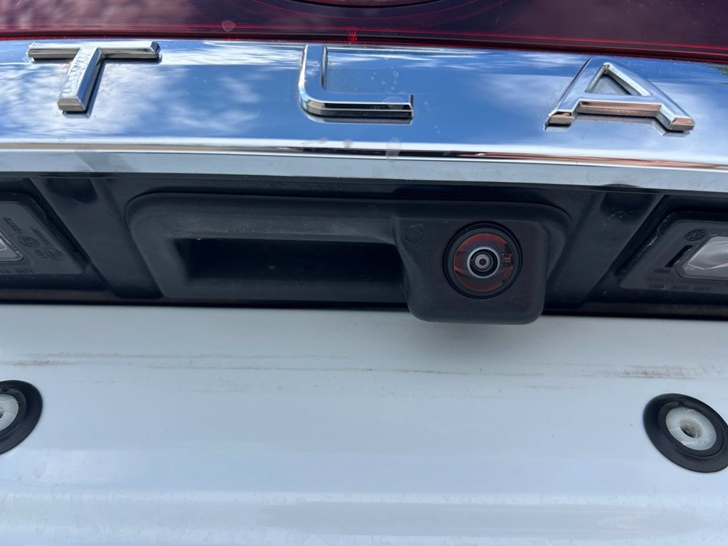 Certified 2024 Volkswagen Atlas Cross Sport SE FWD image 44