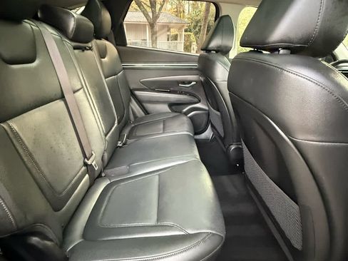 Used 2023 Hyundai Tucson Limited image 14