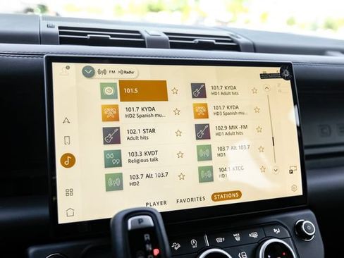 New 2026 Land Rover Defender 110 X-Dynamic SE AWD/4WD image 37