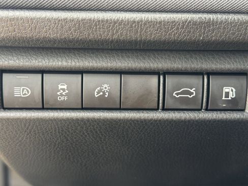 Used 2025 Toyota Camry LE FWD image 25