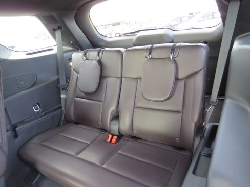 Used 2025 Ford Explorer Platinum RWD image 11