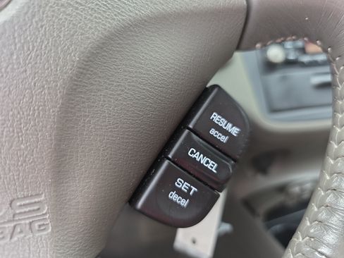Used 2005 Acura RSX FWD image 16