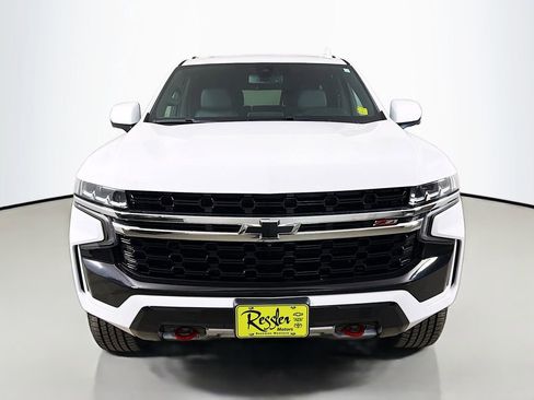 Used 2021 Chevrolet Tahoe Z71 w/ Luxury Package AWD/4WD image 2