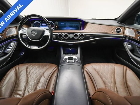 Used 2017 Mercedes-Benz Maybach S 550 4MATIC image 13