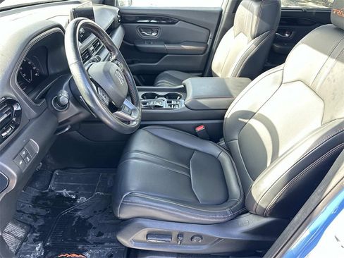 Used 2023 Honda Pilot TrailSport image 21