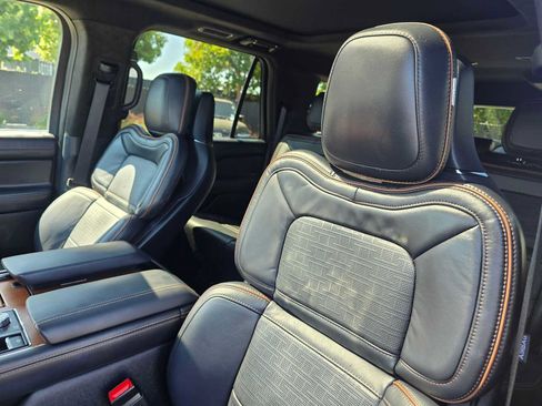 Used 2024 Lincoln Navigator L Black Label AWD/4WD image 25