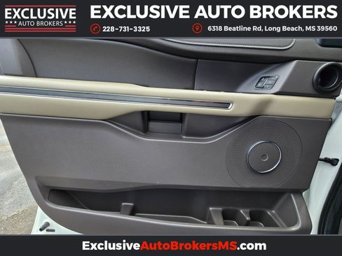 Used 2020 Ford Expedition XLT w/ Equipment Group 202A image 9