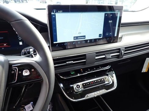 New 2026 Lincoln Corsair Premiere image 22