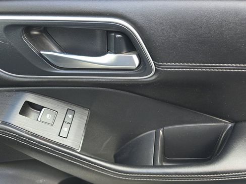 Used 2023 Nissan Rogue Platinum AWD/4WD image 19