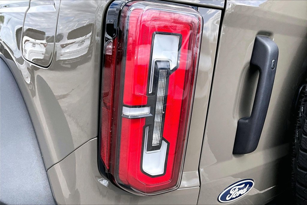 Used 2026 Ford Bronco Badlands AWD/4WD image 40