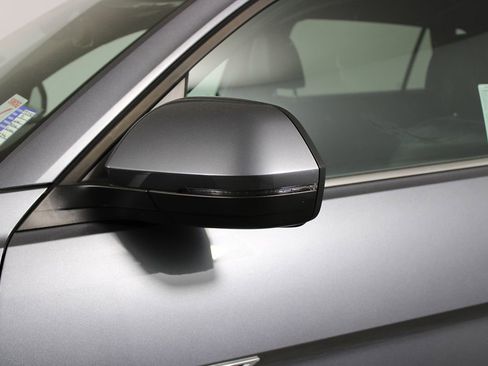 Used 2021 Volkswagen Atlas Cross Sport SE w/ Panoramic Sunroof Package image 48