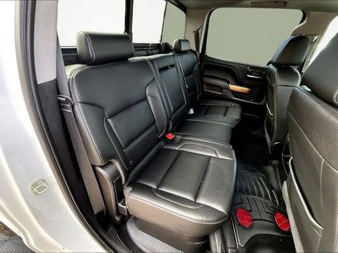 Used 2018 Chevrolet Silverado 1500 LTZ Z71 image 29