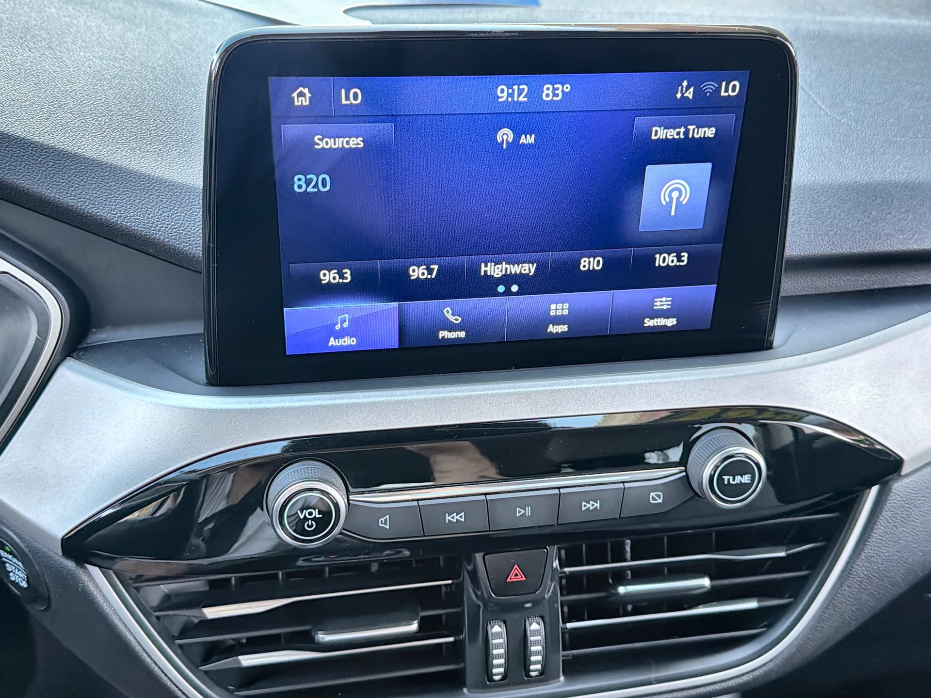 Used 2022 Ford Escape SE w/ SE Sport Appearance Package FWD image 16