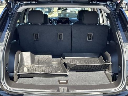 Used 2024 Chevrolet Blazer LT w/ Convenience Package image 10