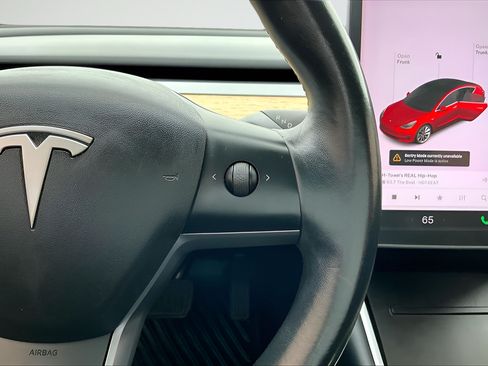 Used 2018 Tesla Model 3 Long Range RWD image 11