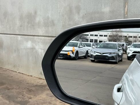 Used 2025 Kia Seltos S image 19