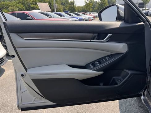 Used 2020 Honda Accord LX image 10