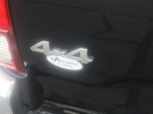 Used 2021 Toyota RAV4 XLE w/ XLE Grade Weather Package AWD/4WD image 24