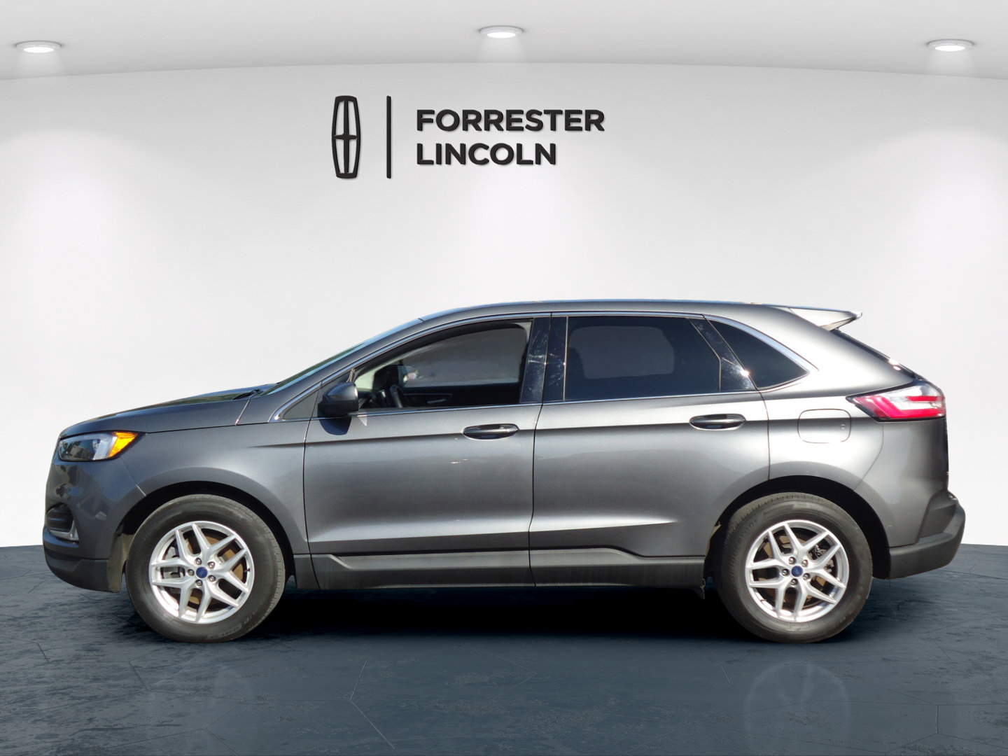 Used 2022 Ford Edge SEL w/ Convenience Package AWD/4WD image 6