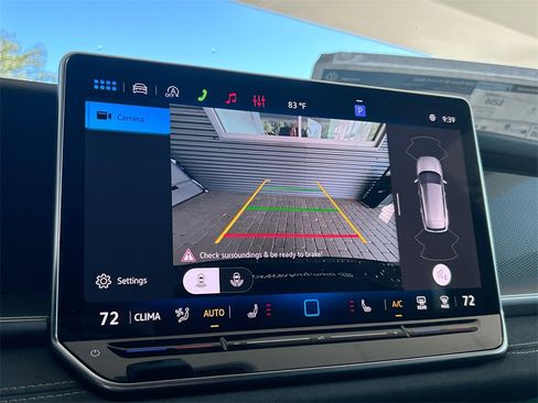 New 2026 Volkswagen Tiguan SE R-Line image 25