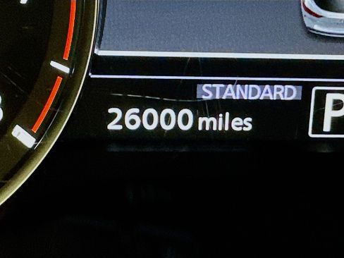 Used 2023 INFINITI QX50 Luxe image 18