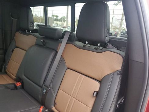 Certified 2024 Chevrolet Silverado 1500 High Country w/ Technology Package image 9