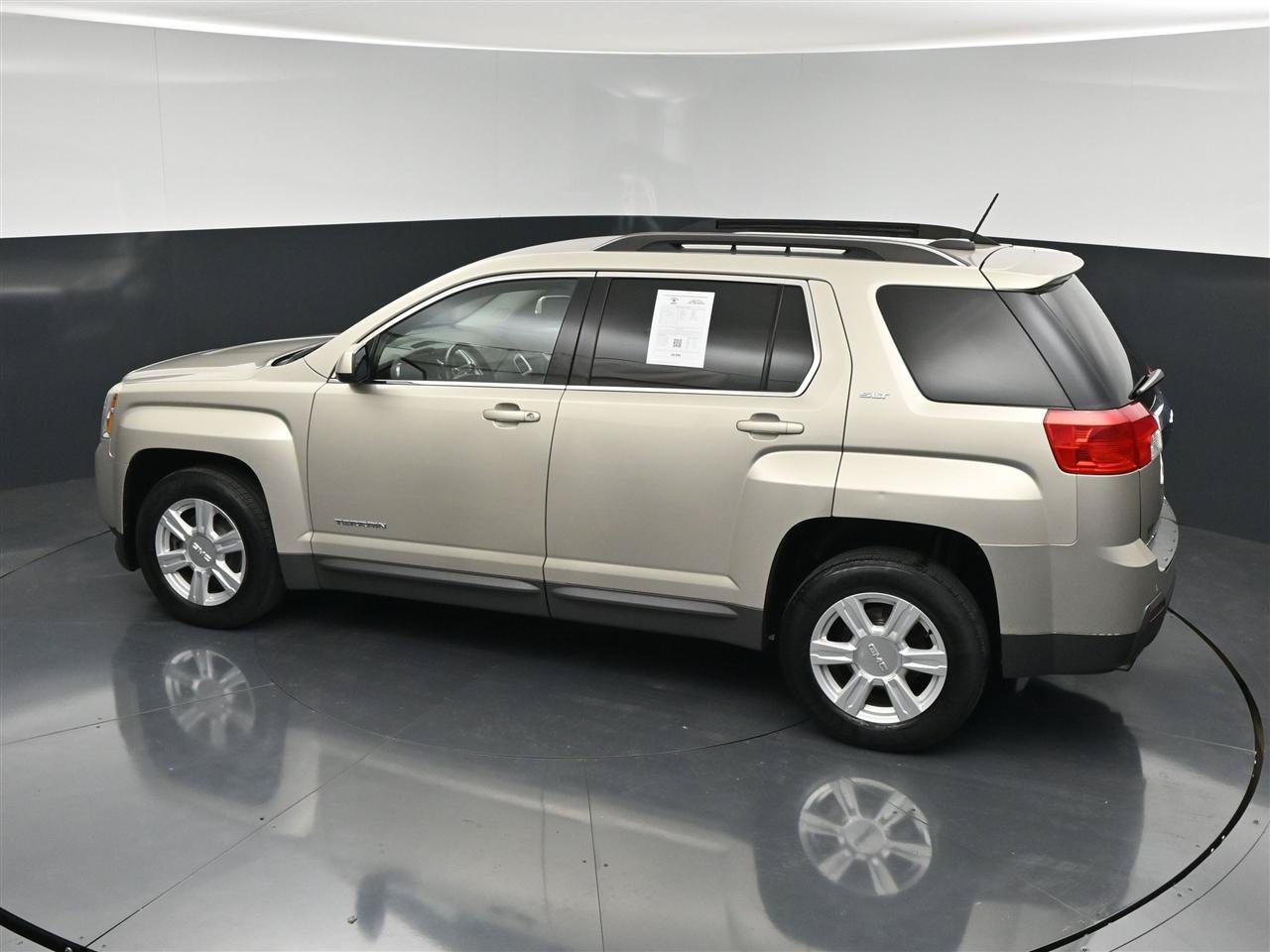 Used 2015 GMC Terrain SLT w/ Safety Package FWD image 26