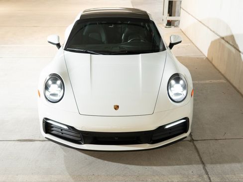 Certified 2024 Porsche 911 Carrera RWD image 6