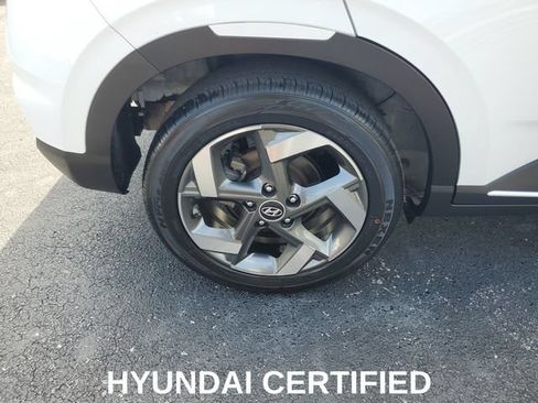 Certified 2023 Hyundai Venue Limited FWD image 28
