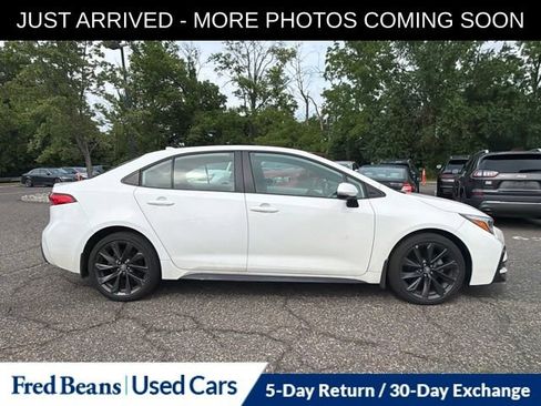 Used 2024 Toyota Corolla SE FWD image 9