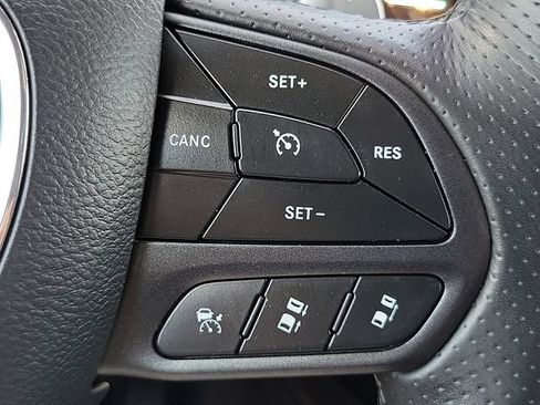 Used 2025 Dodge Durango GT AWD/4WD image 16