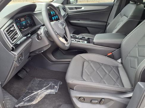 New 2026 Volkswagen Atlas Cross Sport SE FWD image 11