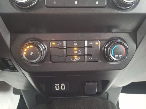 Used 2020 Ford F150 XLT image 21