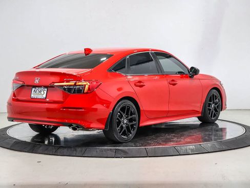 Used 2024 Honda Civic Sport image 4