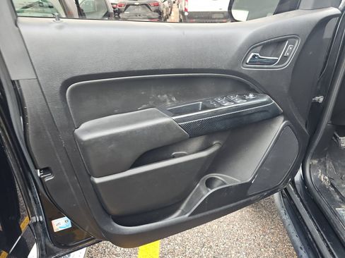 Used 2018 Chevrolet Colorado ZR2 image 9