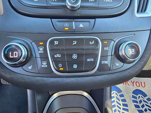 Used 2021 Chevrolet Malibu LT image 20