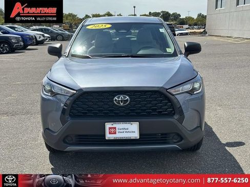 Certified 2025 Toyota Corolla Cross L AWD/4WD image 2