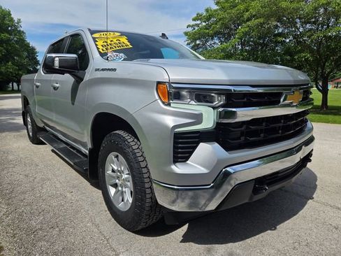 Used 2022 Chevrolet Silverado 1500 LT w/ Safety Package AWD/4WD image 8