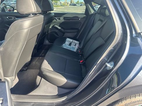 Used 2025 Honda Civic Sport image 9