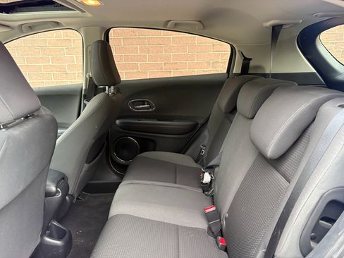 Used 2019 Honda HR-V EX image 15